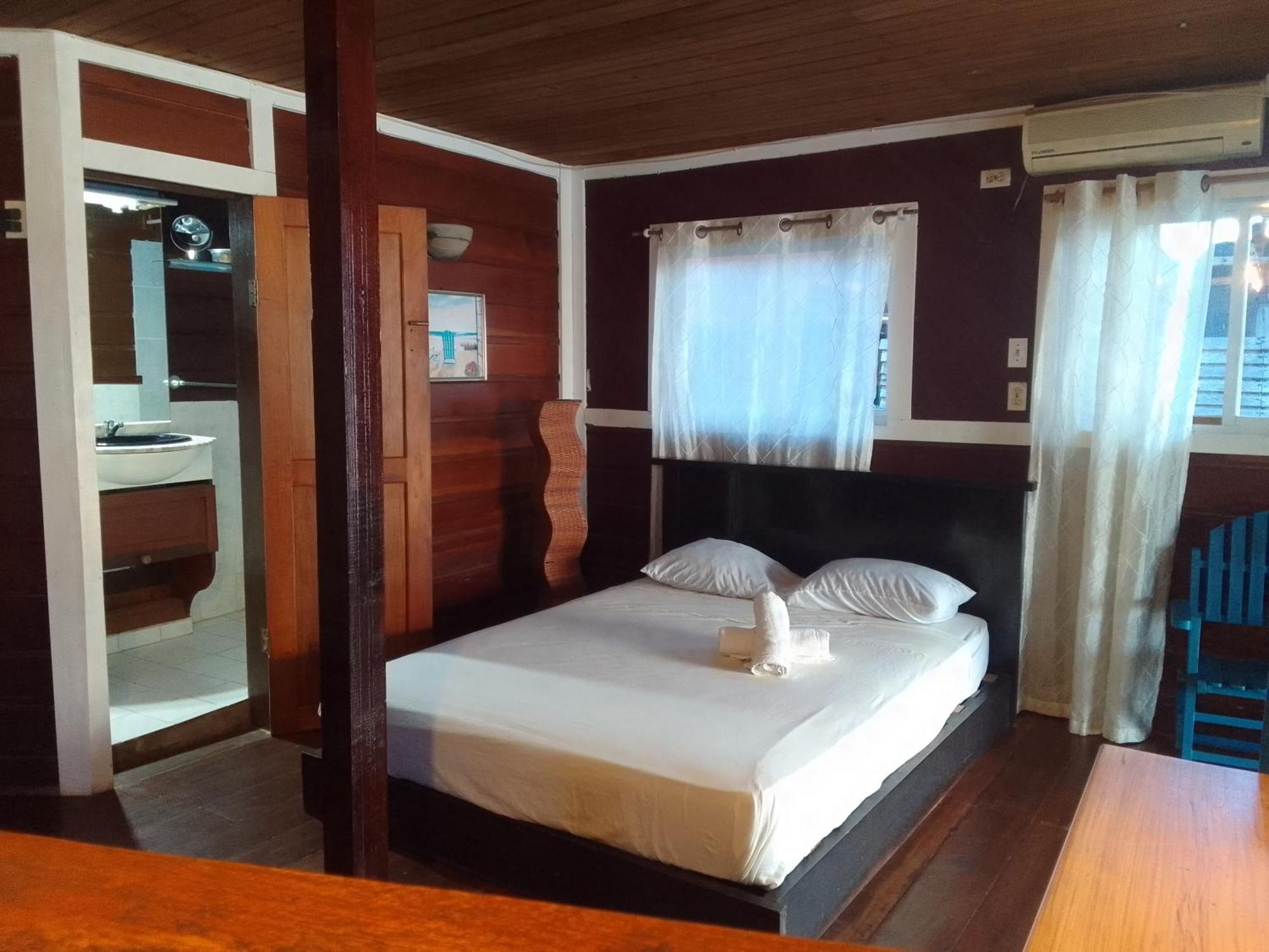 Casa Elba Sobre El Mar Bocas del Toro Exterior foto